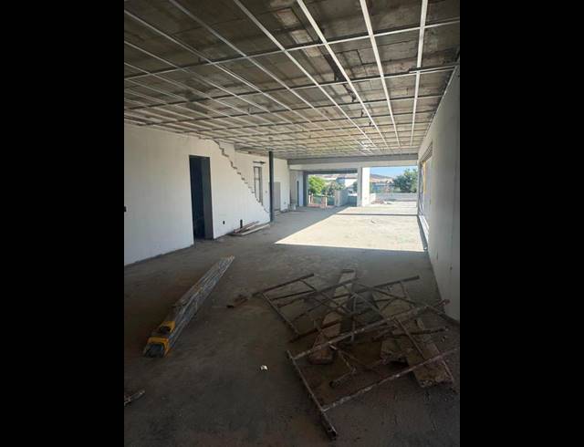 5 BEDROOM HOUSE FOR SALE IN CLARA ANNA FONTEIN